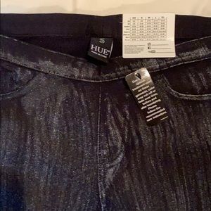 NWT Hue Leggings S